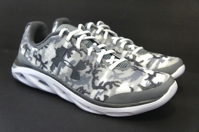 under armour spine sneakers