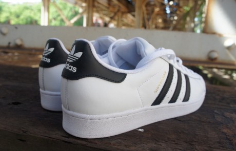 adidas superstar white black gold2