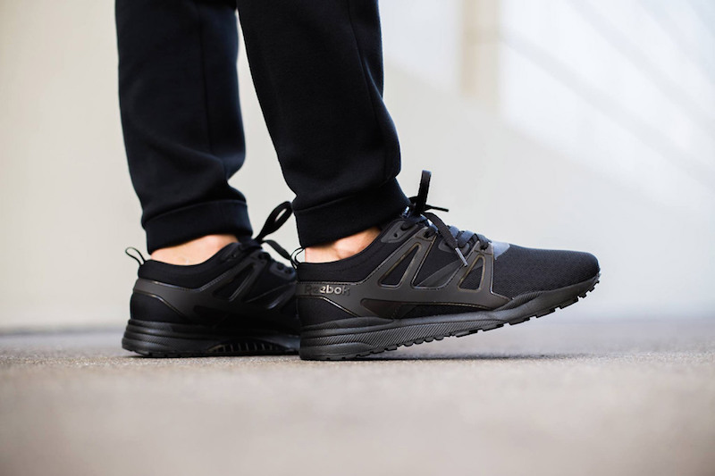 reebok-ventilator-adapt-black-and-white-02-960x640