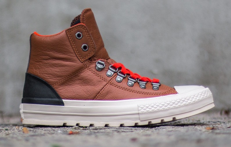 converse street hiker