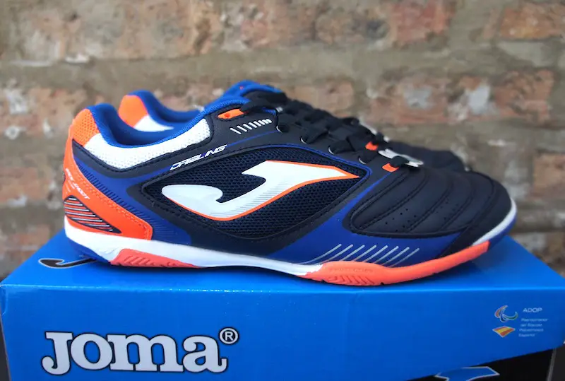 joma indoor soccer shoes