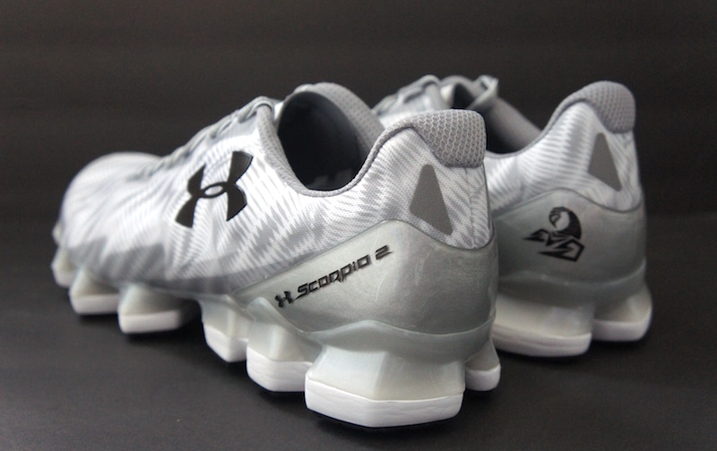 Under armour scorpio clearance