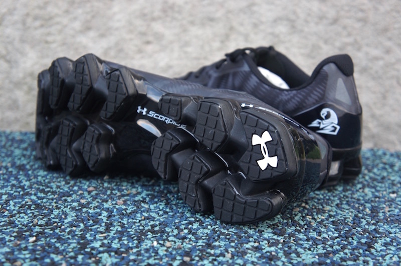 under armour scorpio black