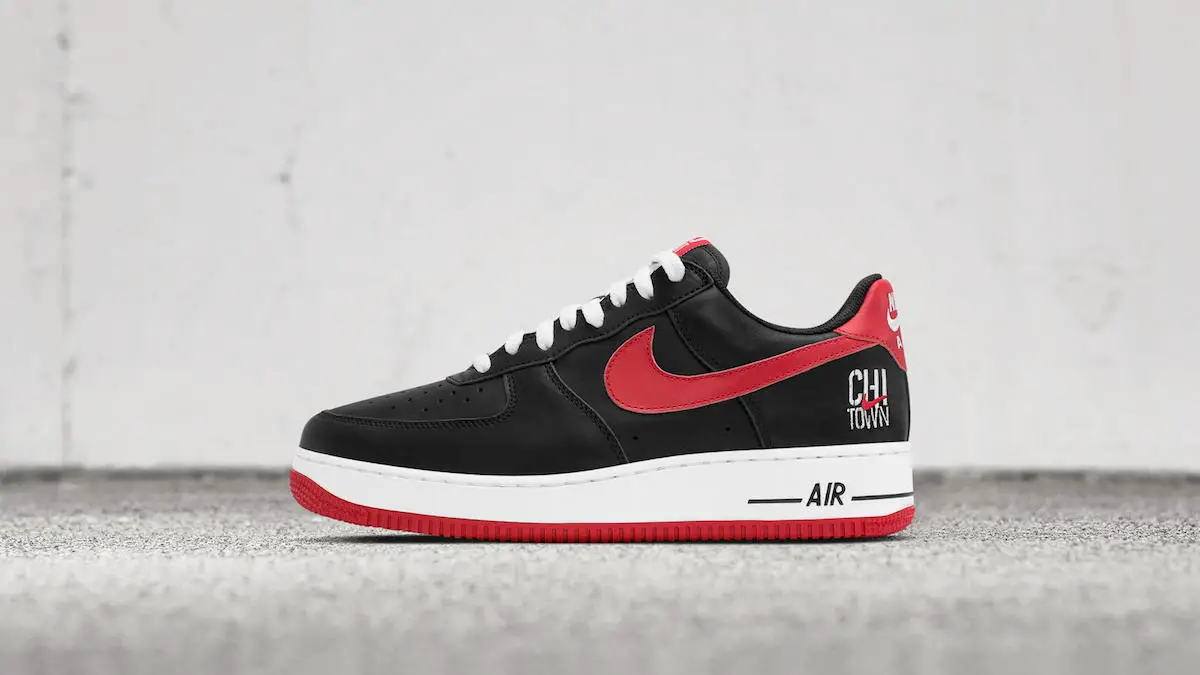 NIKE AIR FORCE 1 CHICAGO 