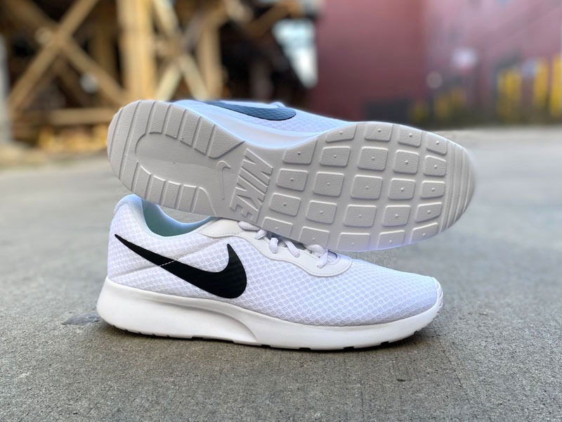 Nike Tanjun white black 4