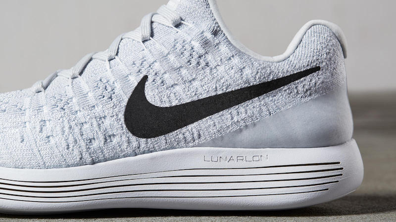 nike janoski white canvas
