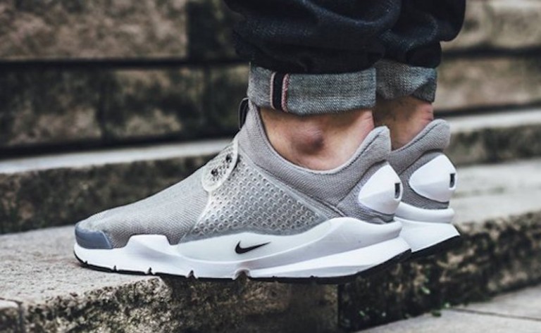 nike socks with sneakers