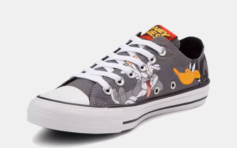 converse bugs bunny
