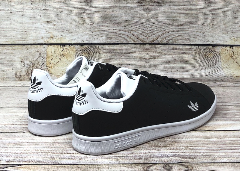 stan smith trefoil white