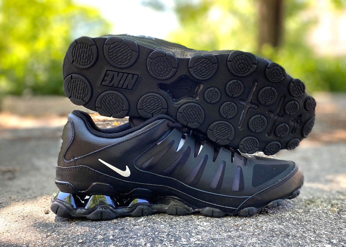 Nike reax TR 8. 621716 033 black silver 2