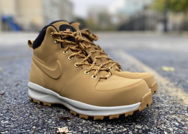 nike manoa 44 5