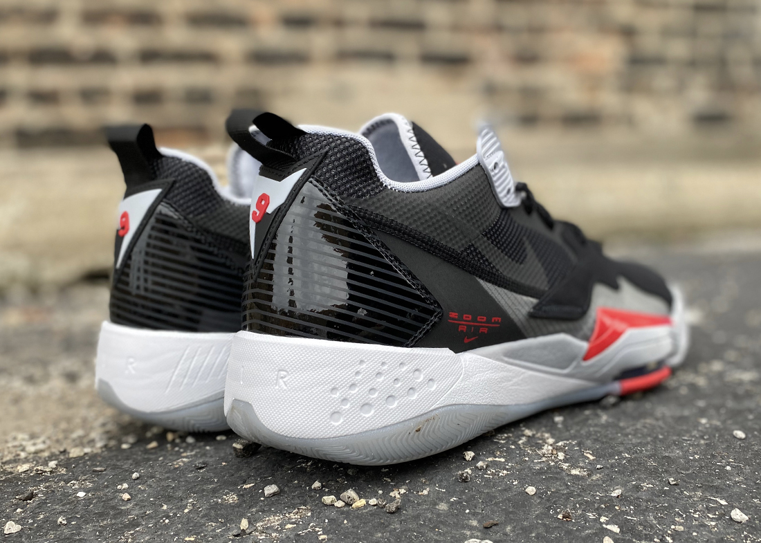 Jordan Zoom 92 black crimson2