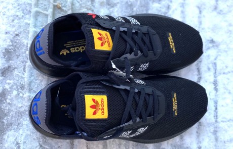 FZ4837 001 Swift Run black tricolor 5