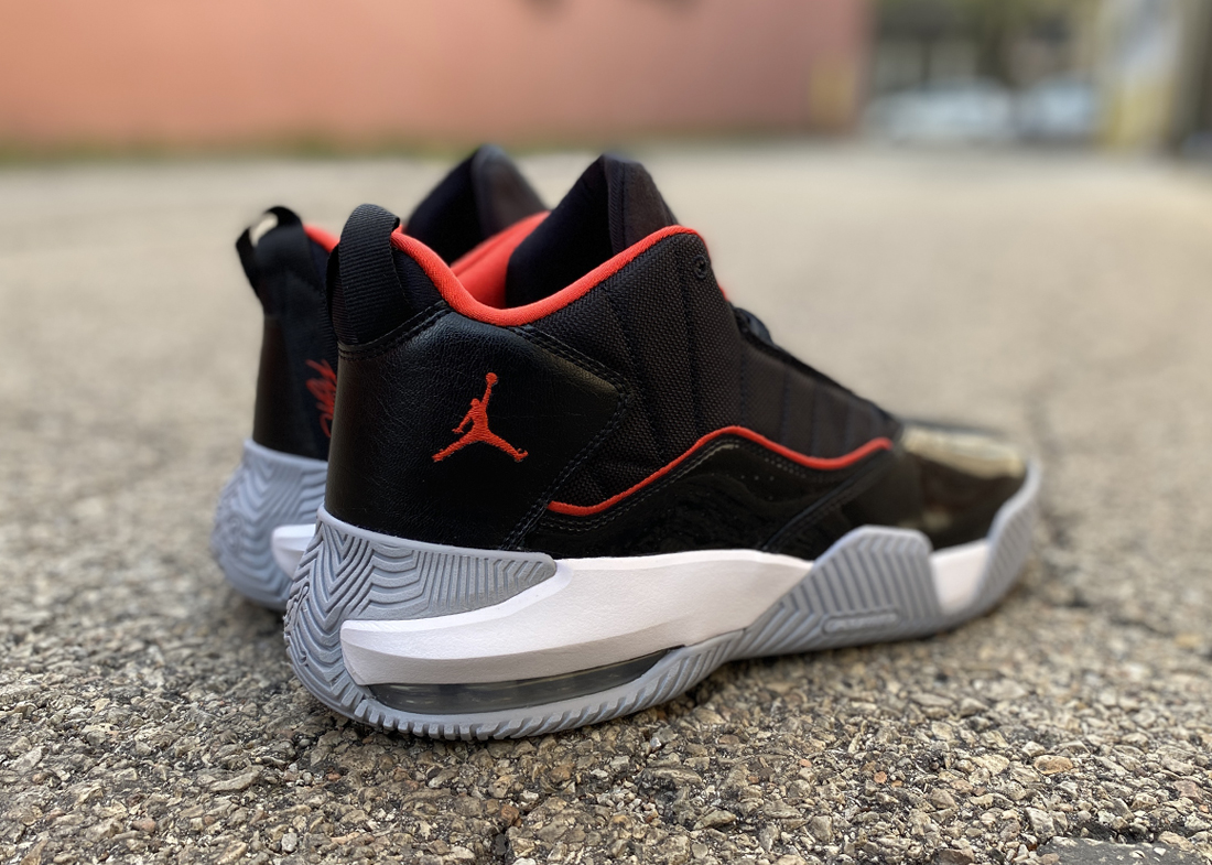 Jordan Stay Loyal black crimson DB2884 0013