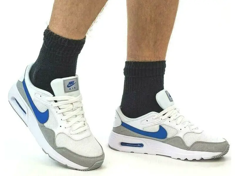 Nike Air Max SC on foot white blue