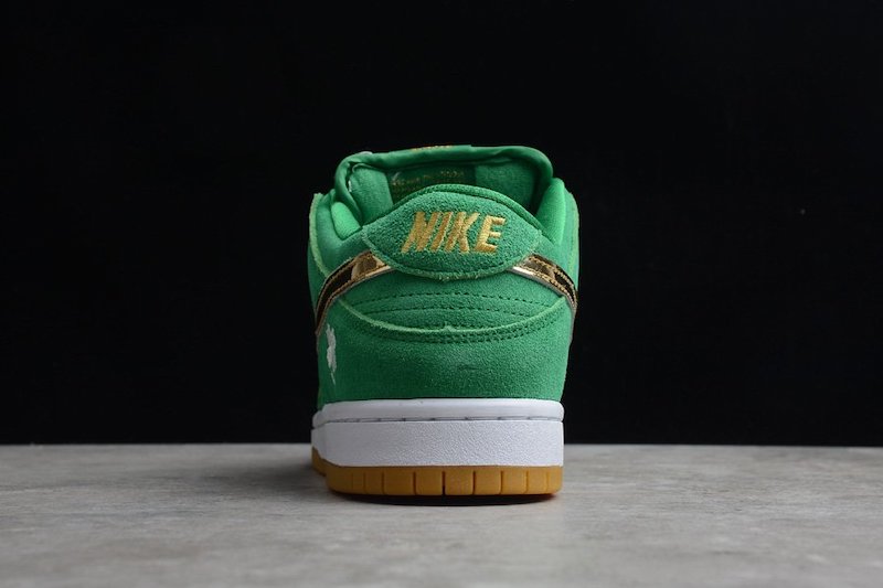 Nike SB Dunk Low 