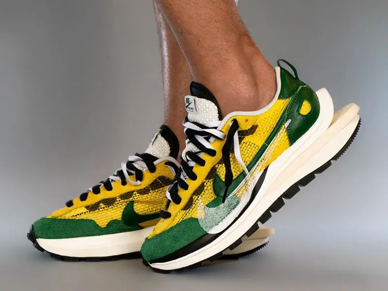 Nike Sacai Waporwaffle CV1363 700 green yellow