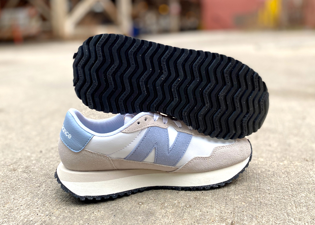 New Balance 237 women white blue