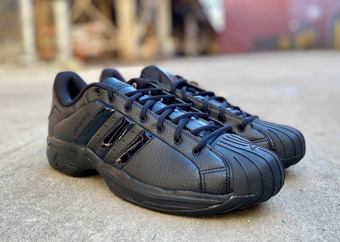 adidas Pro Model 2G triple black FX71004