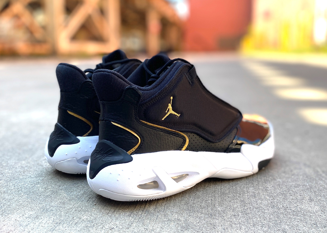 Jordan Aura 4 Black gold 3