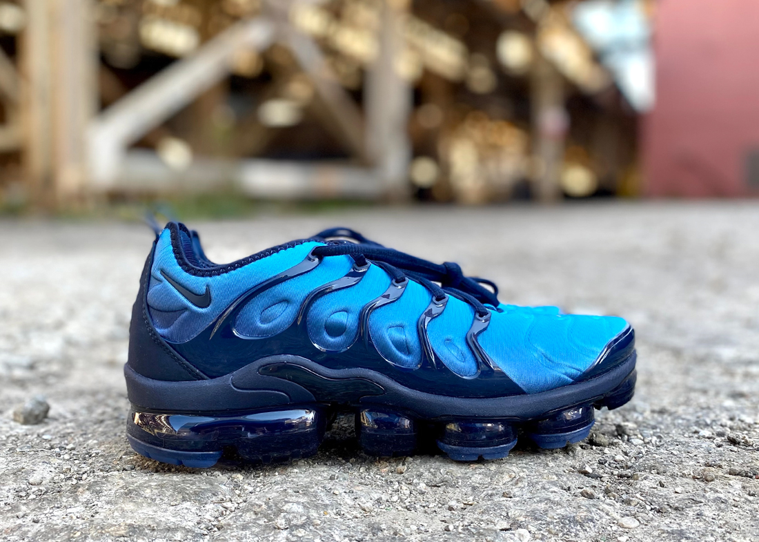 NIKE Men's Air VaporMax Plus Running Shoes