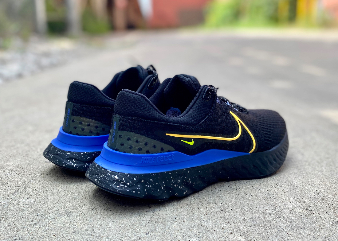 Nike React Infinity Run 3 black blue