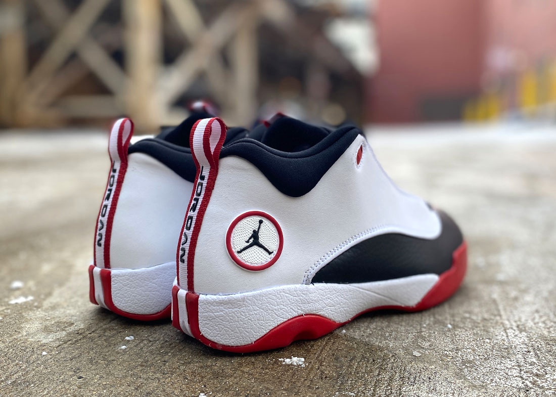 Jordan Pro Quick white black red 3